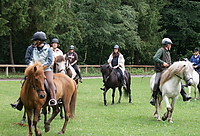 Dateiname=Islaenderhof-Ausritt_49.jpg
Dateigröße=280KB
Abmessungen: 881x600
hinzugefügt am: 21. Juli 2008 Islaenderhof-Ausritt_49.jpg