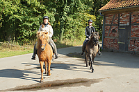 Heidebluetenritt-Islaenderhof-03931.jpg