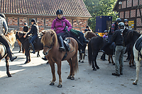 Heidebluetenritt-Islaenderhof-03940.jpg